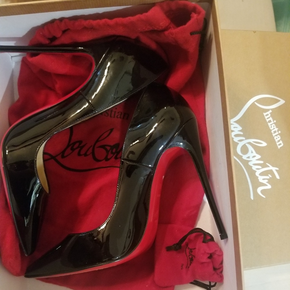 Christian Louboutin "So Kate" size 36 1/2